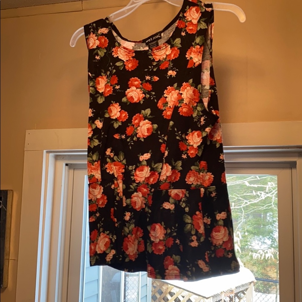 Flowered tank top
